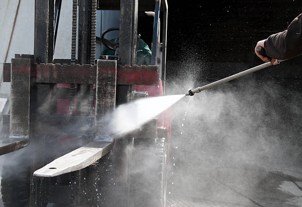 Best Rust Removal  in Elgin, IL